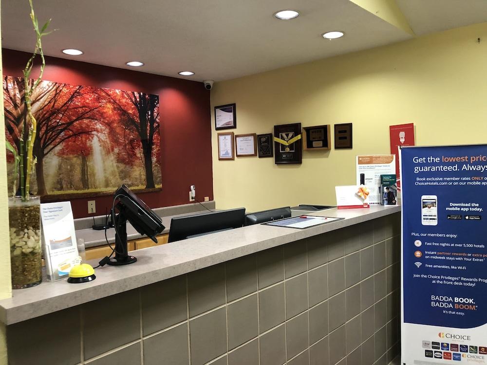 Econo Lodge Marion I-81 Esterno foto