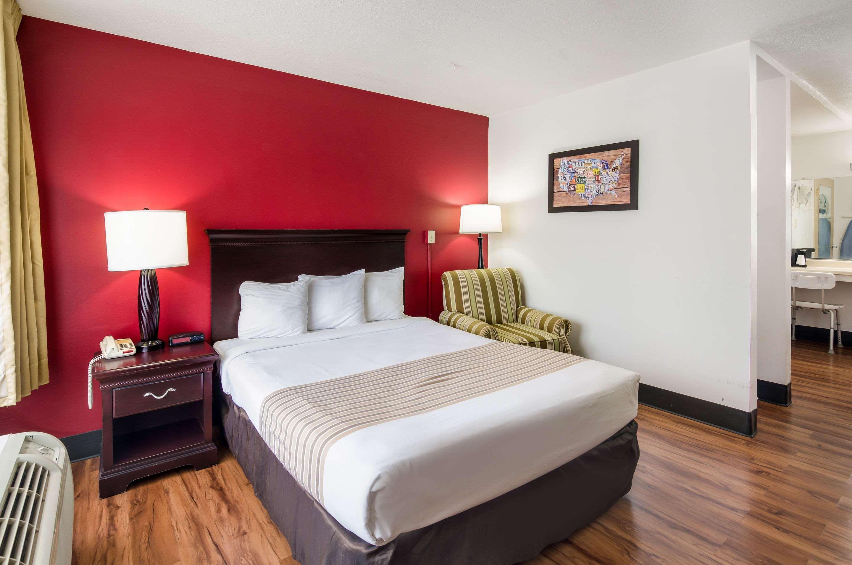 Econo Lodge Marion I-81 Esterno foto