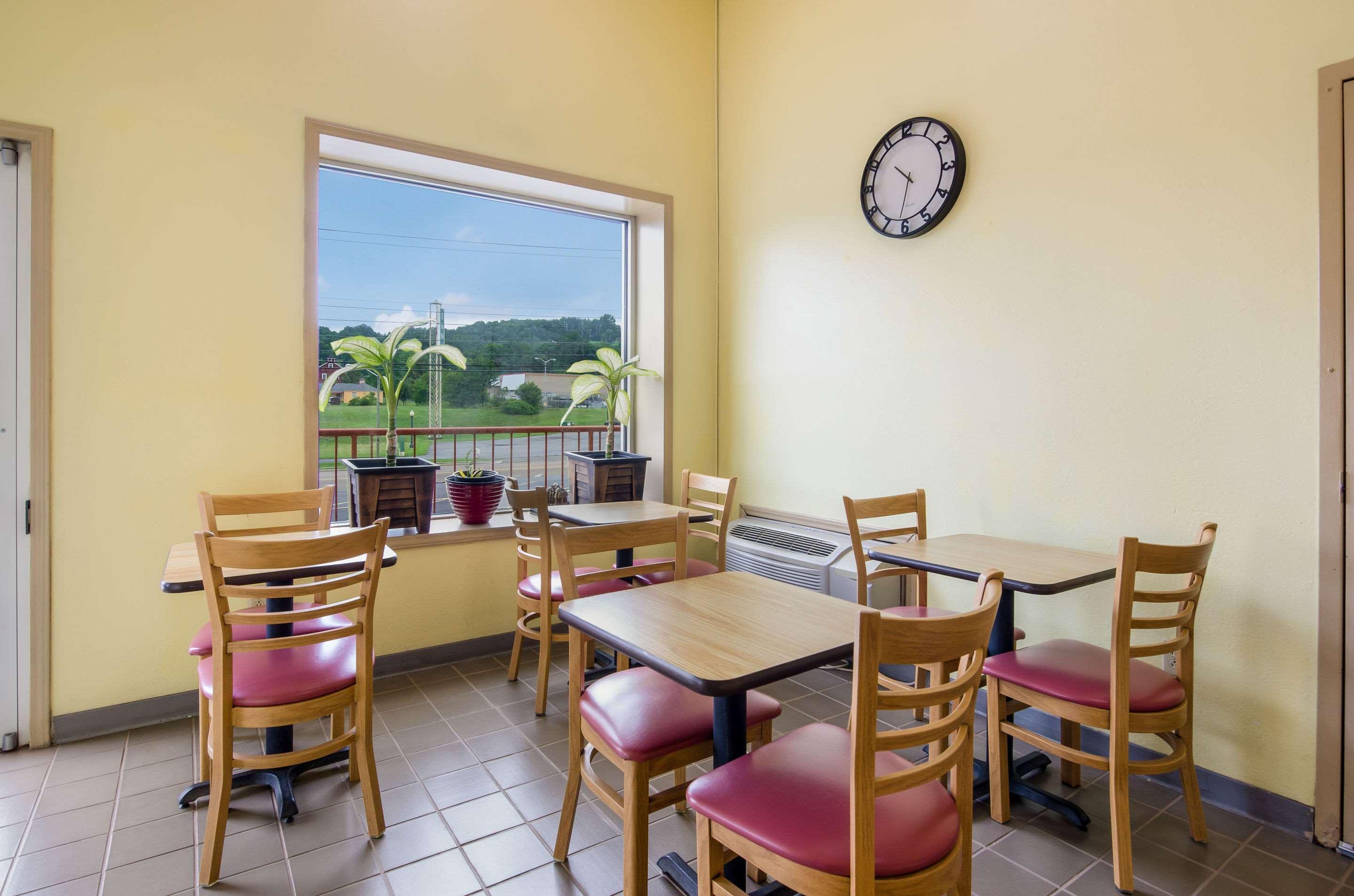 Econo Lodge Marion I-81 Esterno foto