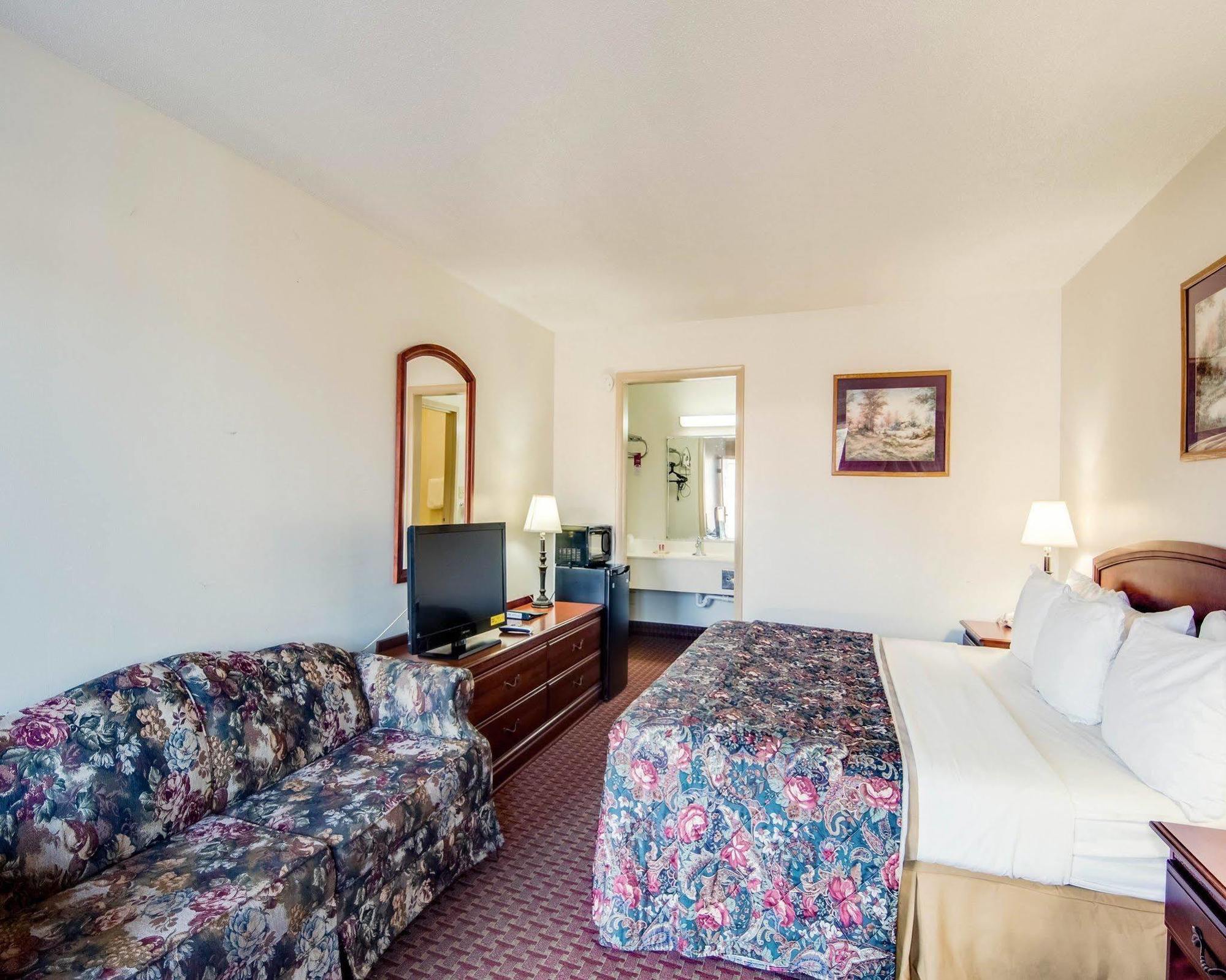 Econo Lodge Marion I-81 Esterno foto