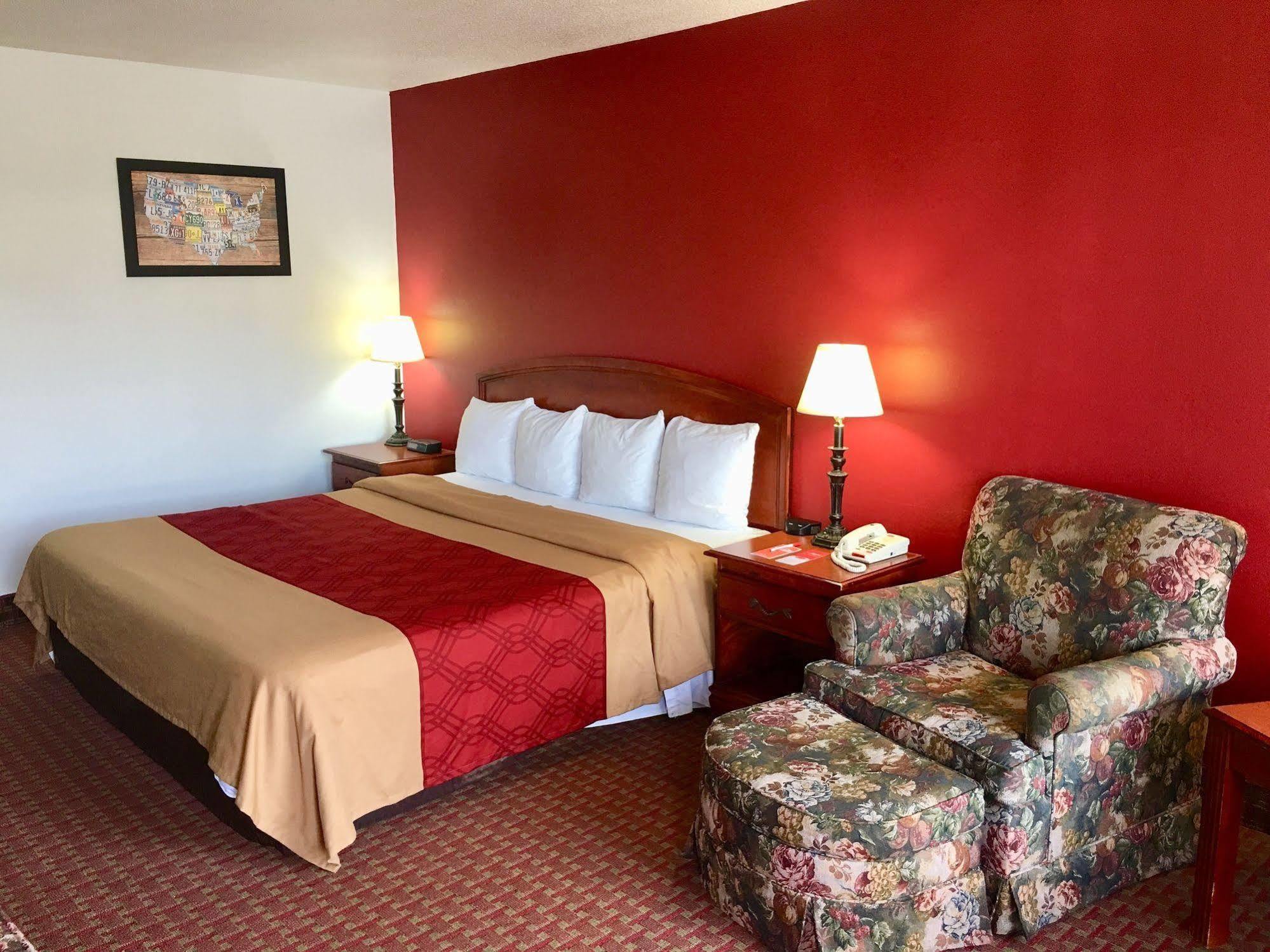 Econo Lodge Marion I-81 Esterno foto
